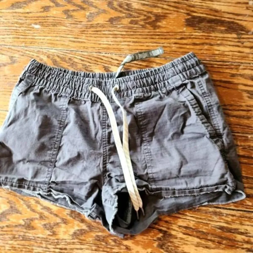 Vuori Vintage Ripstop Shorts  Charcoal Gray Raw Hem Drawstring sz XS